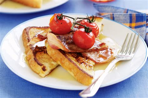 French Toast With Bacon And Maple Syrup Aurecipes