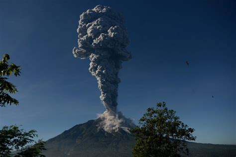 jejak erupsi gunung merapi dalam tujuh dekade terakhir kompaspedia