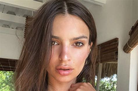 Emily Ratajkowski Topless Snap Sparks Outrage Your Caption Is Disgusting Daily Star