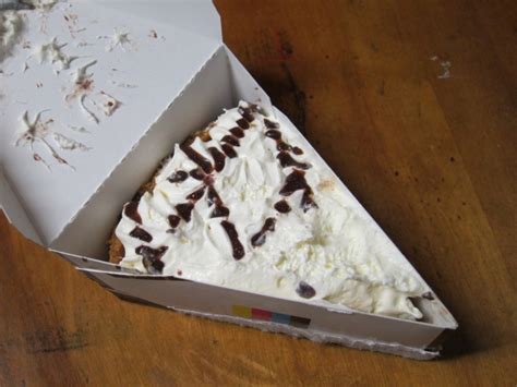 Review Arbys Jamocha Cream Pie Brand Eating