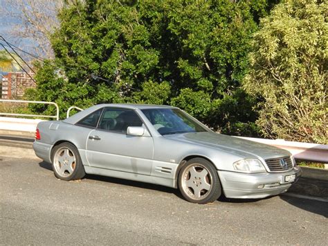 For 13 years the r129, as mercedes engineers knew it, bucked changing fashions to embody the company's traditional love of precision engineering and the holding power on the skidpad was a very sticky 0.88 g, 0.06 g better than the sl500 we tested in '89. Aussie Old Parked Cars: 1996 Mercedes-Benz R129 SL 500