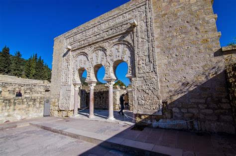 Su construcción genero crear un complejo sistema de infraestructuras para el aprovechamiento de materiales pétreos constructivos y. Escapadas varias: Conjunto Arqueologico de Madinat al-Zahara