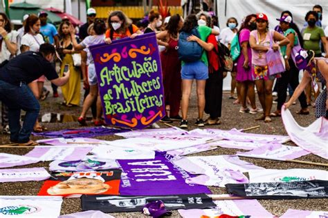 Margaridas Fazem Lançamento Da Marcha 2023 — Articulação De Mulheres Brasileiras Amb