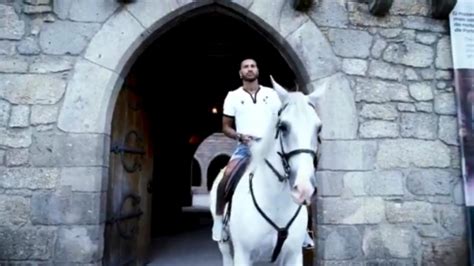 Ricardo andrade quaresma bernardo comm (lisboa, 1 26 de setembro de 1983) é um futebolista português que joga como extremo. El Vitória de Guimaraes ficha a Quaresma y lo anuncia ...