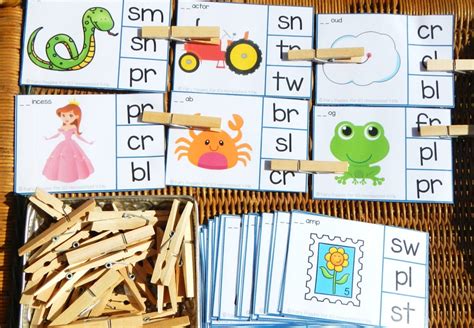 The free printable blending cards include consonant blends are l blends, s blends and r blends. FREE Consonant Blends Clip Cards