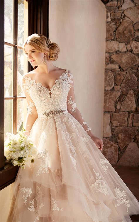 If you are looking for your dream wedding dress or a plus size wedding dresses or you just need a. Essense of Australia Fall 2016 Collection - Pretty Happy ...