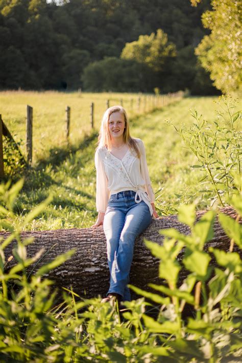 Emma Senior Portraits — Paige Lucas Photography