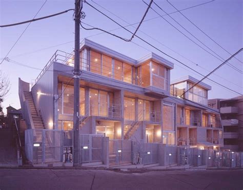 マンション外観（撮影：Satoshi Asakawa）（cabina） - 外観事例｜SUVACO（スバコ） | 日本建築, 建物の外観, 共同住宅