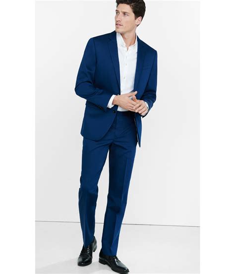 Browse through our latest suits in a range of stylish fits and sizes — upgrade your wardrobe today with a charles tyrwhitt navy suit. Marine Blue Suit Dress Yy