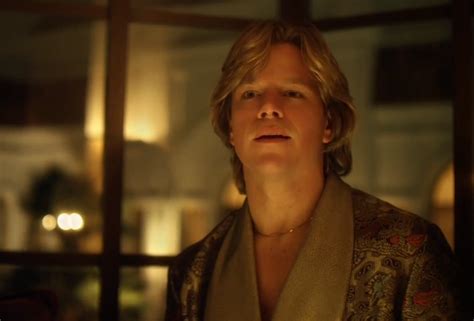 cannes review steven soderbergh s behind the candelabra puts dazzling entertainment on top of