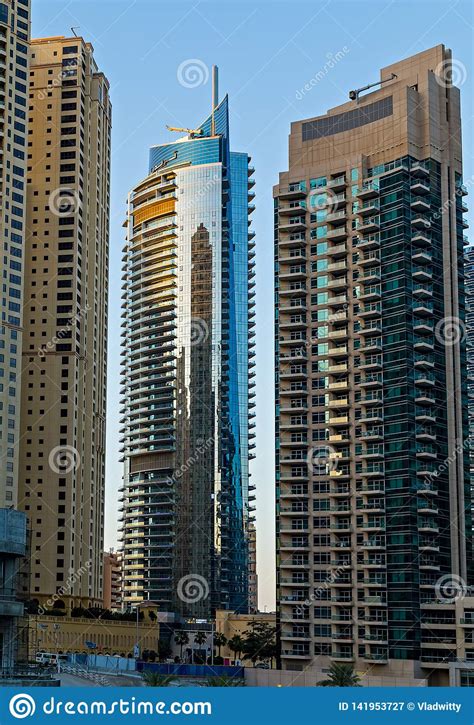 Dubai Marina Bay View Skyscrapers Dubai United Arab Emirates