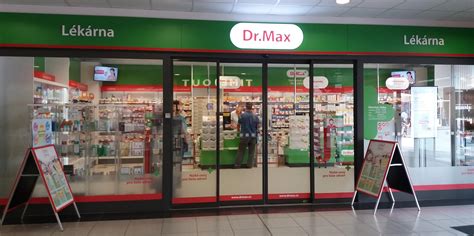 Má přes 400 kamenných lékáren, které slouží zároveň i jako odběrná místa, kde si můžete svůj nákup vyzvednout zdarma. Dr. Max Lékárna