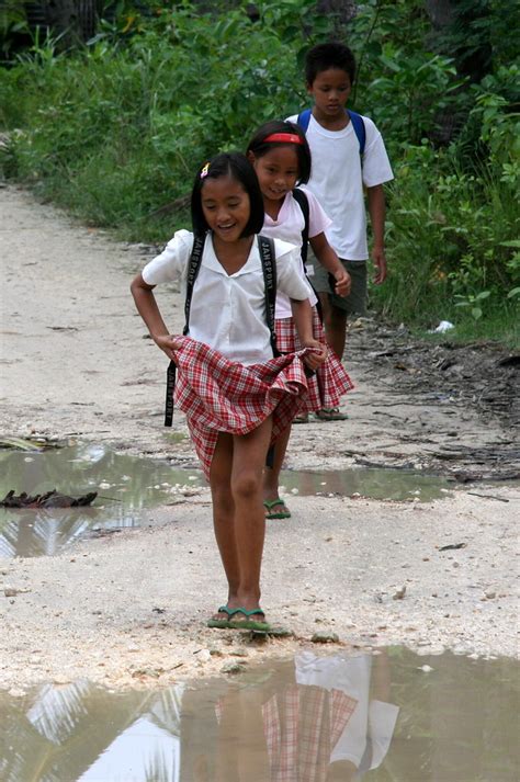Asia Philippines Schoolgirls In Cebu Cebu Is In The Ph Flickr
