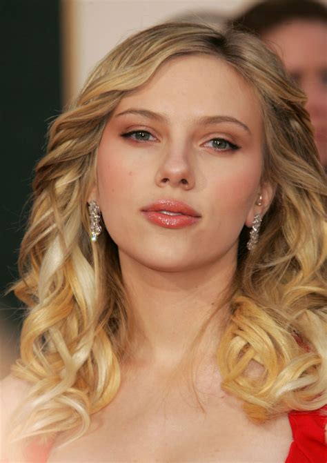 Jan 16 63rd Annual Golden Globe Awards 011 Adoring Scarlett Johansson