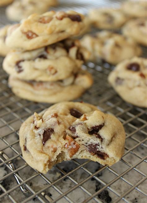 Caramel Pecan Chocolate Chip Cookies I Dig Pinterest