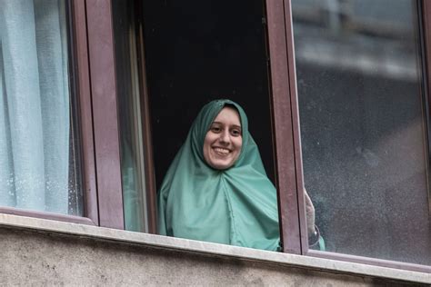 Lo scorso 9 maggio silvia romano è stata liberata dopo oltre 18 mesi di prigionia in africa, dove si era recata per prestare servizio come volontaria. Chiuso il profilo Facebook di Silvia Romano: troppe ...