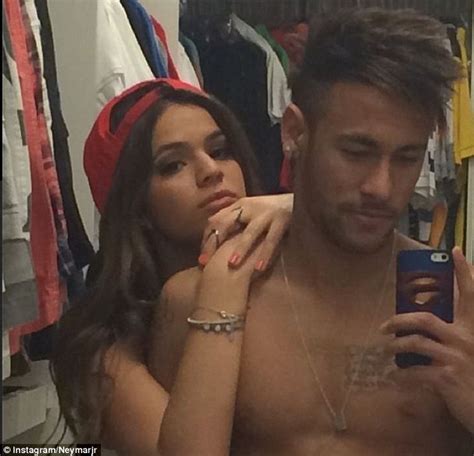 Neymar Takes Selfie With Girlfriend Gabriella Lenzi After Brazil World