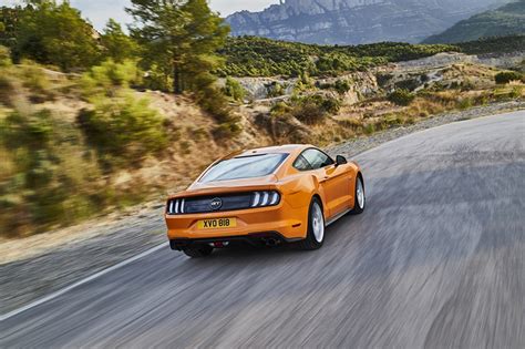 Zdjęcie Ford 2018 Mustang Gt 50 Pomarańczowy Ruchu Samochód Widok Z
