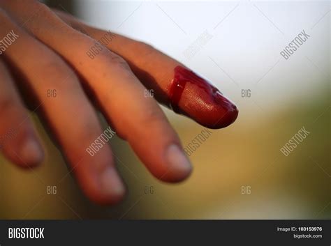 Bleeding Finger Image And Photo Free Trial Bigstock