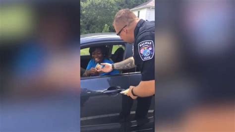 officer pulls over driver for driving without an ice cream cone