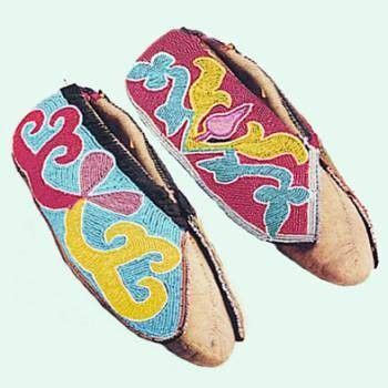 The eastern screech owl is a small nocturnal woodland owl. Women's Eastern Woodlands Softsole Moccasin Kit ...