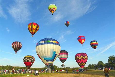 8 beautiful colorado hot air balloon festivals and rallies in 2022