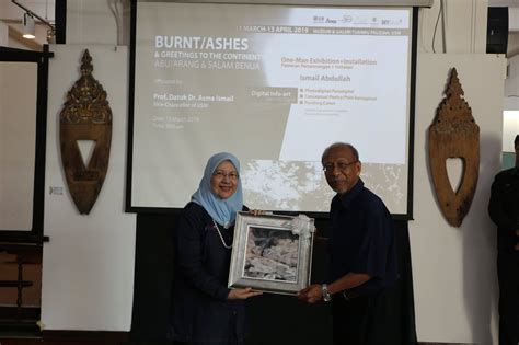 Hasil kajian mendapati kesemua karya mempunyai kesatuan yang tersendiri dalam mengemukakan subjek pilihan yang dapat diolah menjadi bentuk yang membawa makna. USM News Portal - KARYA SENI ABU DAN ARANG ISMAIL ABDULLAH ...