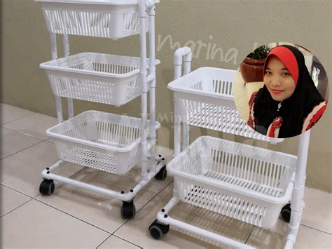 Aku decide nak diy jer katil kayu pallet sebab bila aku buat research, ramai yang sharing tak susah pun nak buat katil dari kayu pallet. Benda Boleh DIY Buat Apa Beli, Buat Troli Ala IKEA Sendiri ...