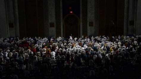 Ya allah, berkatilah kami pada bulan rajab dan bulan sya'ban. Nisfu Syaban 2020 Jatuh Pada 8 sampai 9 April, Ini Fakta ...
