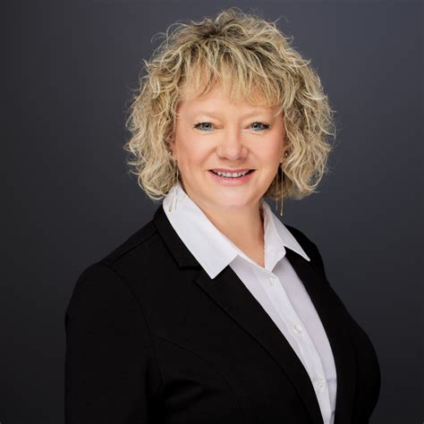 Kim Wolfe Wealth Management Client Specialist First Horizon