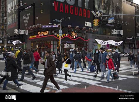 Manhattan Crosswalk People Crowds Times Square City Urban Pedestrians