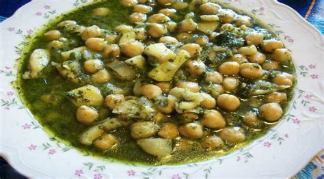 Tenía un paquete de alubias pintas de león pendiente de cocinar, pero no encontraba ni el momento ni el método. Receta de Alubias Verdinas con Sepia
