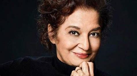 Asha Parekh Gives A Thumbs Down To Social Media ‘theres Too Much