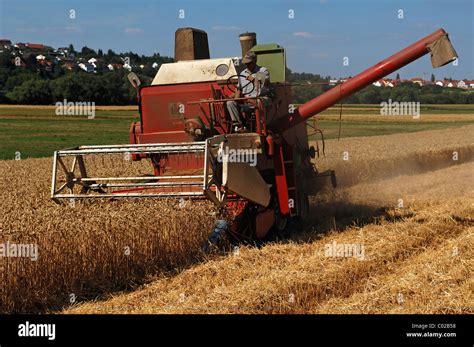 Old Combine Harvester High Resolution Stock Photography And Images Alamy
