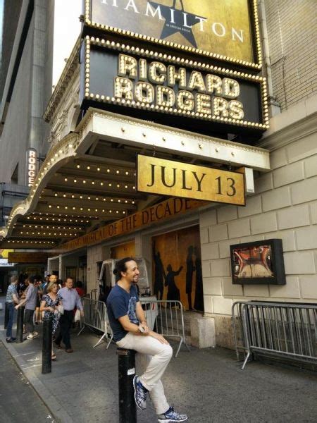 Photos Hamilton Cast Assembles On Richard Rodgers Stage For First Time Artofit