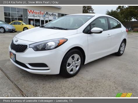 The redesigned 2014 kia forte is a complete turnaround from the old car, now oozing style, and kia's best driving refinement to date. Snow White Pearl - 2014 Kia Forte LX - Gray Interior ...