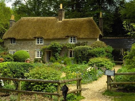 20 Gorgeous English Thatched Cottages Thatched Cottage Country