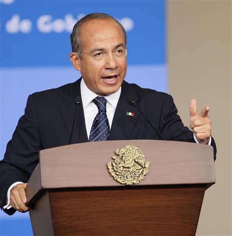 El Expresidente Felipe Calderón Renuncia Al Pan N