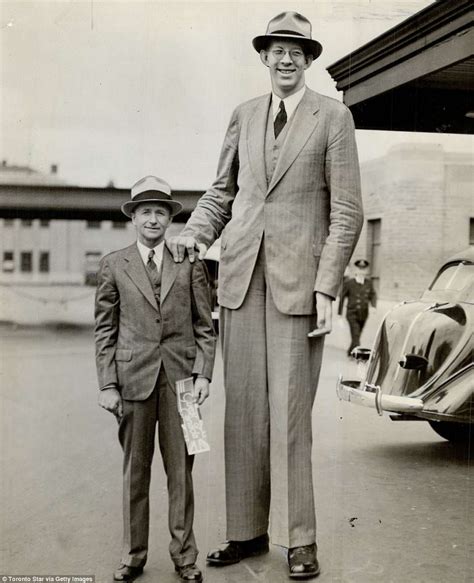 Rare Color Footage Of The Worlds Tallest Man Who At 8 Feet 11 Inches