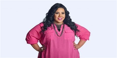 يقاتل سيف النار زد ويقضي عليه وعلى رجاله بأسلوب فن نجم الشمال, ويترك سيف النار القرية خوفاً على أهلها، فيتبعه كل من باتو ولين، ويرافقاه في رحلة البحث عن (شين) الملك الذي تتبع له عصابات كثيرة بما فيها عصابة زد. رسالة شيماء سيف إلى والدتها بعد أسبوع من زواجها | الراقية