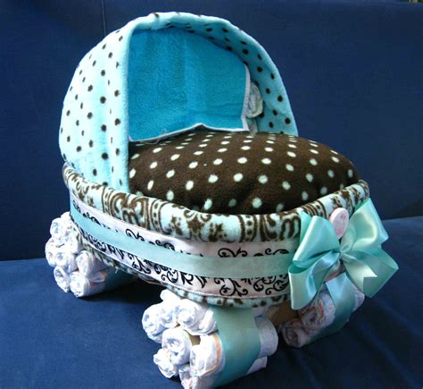 These diaper cakes make the best centerpieces at baby showers; Dare to Dream Diaper Cakes