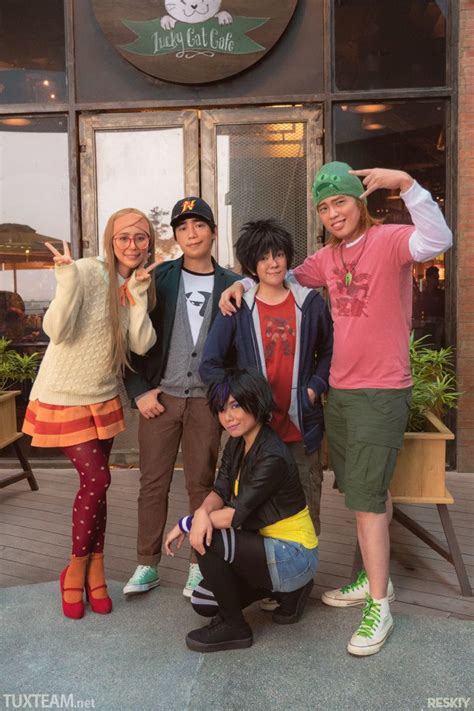 Big Hero 6 Hiro Hamada And The Gang Tadashi Fred Honey Lemon And