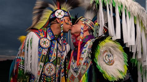 The Native American Couple Redefining Cultural Norms In Photos Cnn