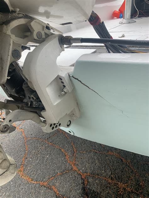 Cracked Transom The Hull Truth Boating And Fishing Forum