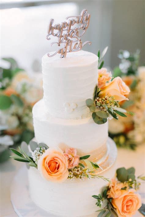 Cream Wedding Cakes Buttercream Wedding Cake Flower Decorations