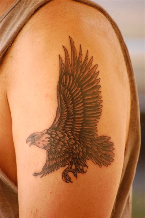 73 wonderful eagle shoulder tattoos shoulder tattoos