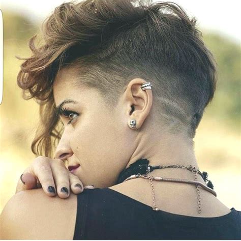 30 Trendy Short Hairstyles For Thick Hair Hair Style 2020