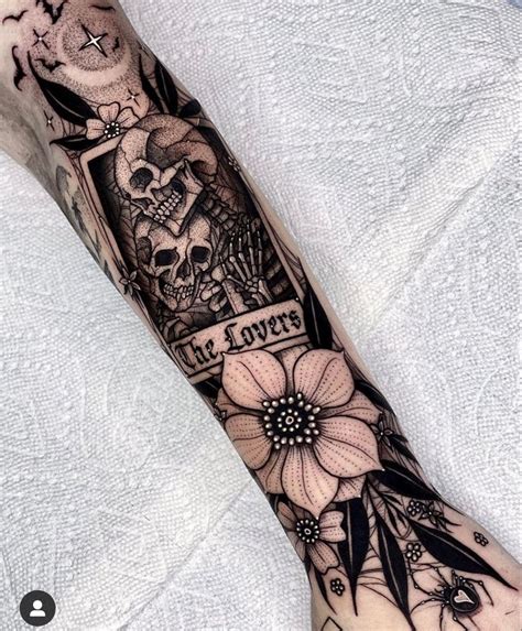 halloween sleeve tattoo tatouage gothique tatouage goth tatouage