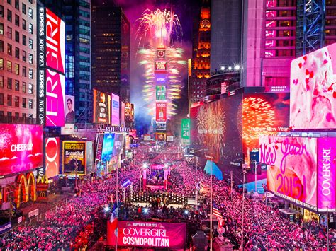 Trip Beam Places To Travel Celebrating New Years Eve At Times Square NYC We Have Few Tips