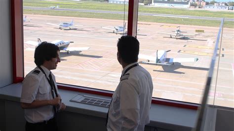 How To Choose The Right Flight School 7 Things To Consider · Quality